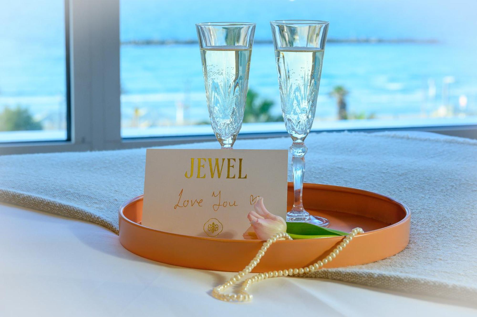 Jewel Tlv Hotel Tel Aviv Buitenkant foto